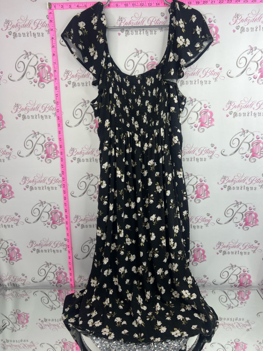 Old Navy dress flowers flowy sleeve Black Midi Dress with White Floral Print